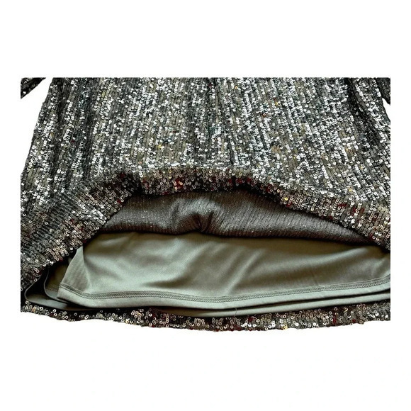 SPENSE SILVER SEQUIN TOP FLOWY SPARKLY SEQUIN WOMEN‎ SIZE SMALL NWT - Picture 6 of 7